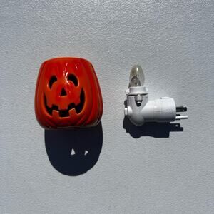 Scentsy Jack-O-Lantern Pumpkin Plug In Warmer Halloween Ceramic Orange Light